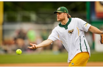 El divertido juego de softball de los Green Bay Packers