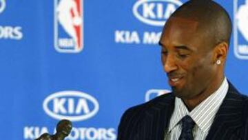 <strong>RECONOCIMIENTO AL MEJOR.</strong> Bryant ha guiado a los Lakers al primer puesto del Oeste y ha obtenido por fin el MVP de la temporada regular.