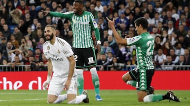 Karim Benzema (left) reacts during Real Madrid's 0-0 LaLiga draw with Real Betis on Saturday night.