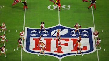 MEXICO CITY, MEXICO - NOVEMBER 21: The Arizona Cardinals cheerleaders perform prior to a game against the San Francisco 49ers at Estadio Azteca on November 21, 2022 in Mexico City, Mexico. Manuel Velasquez/Getty Images/AFP (Photo by Manuel Velasquez / GETTY IMAGES NORTH AMERICA / Getty Images via AFP)
