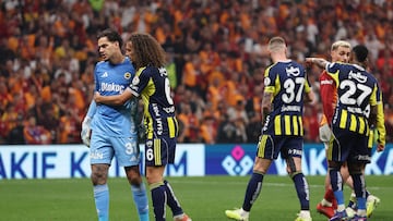 El Fenerbahçe estudia apartar a Ederson