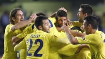 <b>ARROLLADOR. </b>El Villarreal superó con claridad al Twente a base de buen fútbol y de cinco goles que le dejan con un pie en las semifinales de esta Europa League.