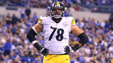 Nov 24, 2016; Indianapolis, IN, USA; Pittsburgh Steelers tackle Alejandro Villanueva (78) against the Indianapolis Colts at Lucas Oil Stadium. The Steelers won 28-7. Mandatory Credit: Aaron Doster-USA TODAY Sports