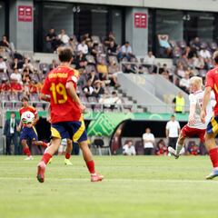 Izan Merino lidera la defensa del título