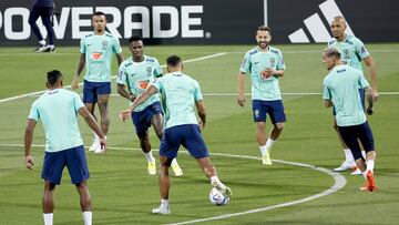 21/11/22 ENTRENAMIENTO BRASIL 
VINICIUS FABINHO  MUNDIAL QATAR 2022 CATAR 2022