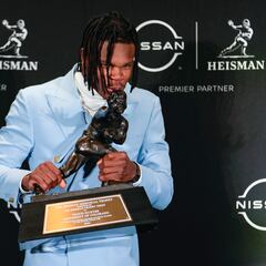 How the Jaguars could pay Travis Hunter like two players in one