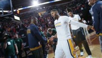 ¿Quién para a Paul George? Ni se acuerda de su horrible lesión