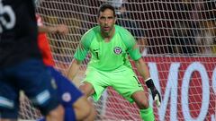 Atajadas y orden: así fue el reestreno de Bravo en la Roja