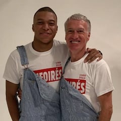 El extraño estilismo de Mbappé y Deschamps tiene una razón solidaria