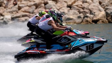 Competición de motos de agua.