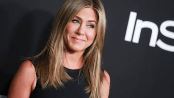 Jennifer Aniston se detuvo en la calle para ayudar a mujer mayor