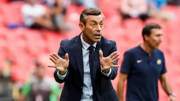 Pedro Caixinha fue operado con &eacute;xito de una hernia