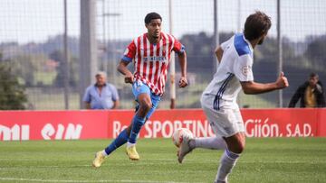 El Real Sporting de Gijón B goleó al CD Praviano (3-0) en el Campo número 1 de Mareo.