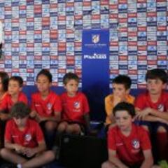 Las imágenes de la presentación de Correa