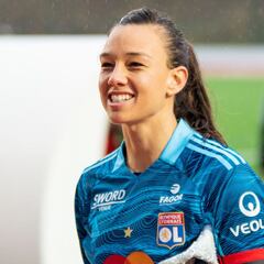 Christiane Endler es elegida como la mejor portera del 2021 según la IFFHS