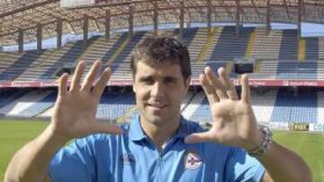 <b>RESIGNADO-</b> Dani Aranzubia, portero del Deportivo de La Coruña, afirmó que le hubiera gustado seguir su carrera en el Athletic de Bilbao, peró reconoció que "muchas veces uno no es dueño de su futuro".