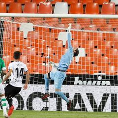 1x1 del Valencia: La voluntad y Jaume no son suficientes ante un rival directo