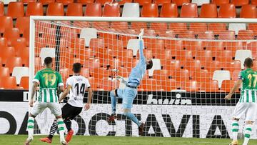 1x1 del Valencia: La voluntad y Jaume no son suficientes ante un rival directo