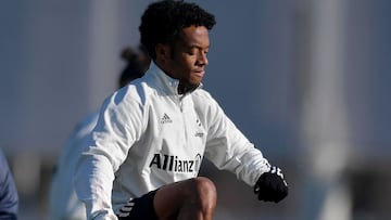 Juan Cuadrado, jugador de la Juventus iría al banco de suplentes en el encuentro de la fecha 9 de la Serie A ante el Benevento en condición de visitante
