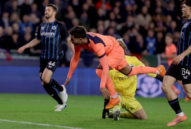 Respuesta inmediata del Barcelona. Filtró Lamine Yamal un gran balón para la carrera de Fermín por el carril derecho. El andaluz, que anda muy fino, puso un magnífico centro que logró rematar de primeras Ferran Torres, que también está de dulce. Gran reacción azulgrana.
