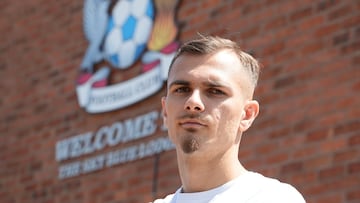 Miguel Ángel Brau, con el Coventry.