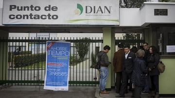 Enero 16 de 2014. Bogot&Atilde;&iexcl;. Durante esta semana debido a las fallas t&Atilde;&copy;cnicas en el portal para pagos de la Dian, se han visto perjudicadas cientos de personas que no han podido declarar sus impuestos con la fecha establecida. (Colprensa - Mauricio Alvarado)