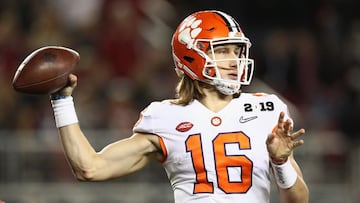 El producto de Clemson es proyectado a ser el primer seleccionado en el Draft 2021; en febrero pasado se sometió a una intervención en su articulación.