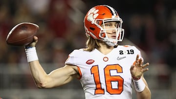 El producto de Clemson es proyectado a ser el primer seleccionado en el Draft 2021; en febrero pasado se someti&oacute; a una intervenci&oacute;n en su articulaci&oacute;n.