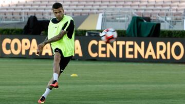 Alves: "Quiero disfrutar en la Juventus y ganar en Europa"