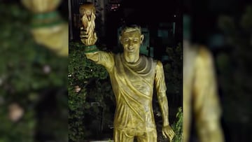 En la India se construyó una estatua de 21 metros de Lionel Messi con la Copa del Mundo, un homenaje a su título que será inaugurado este sábado.