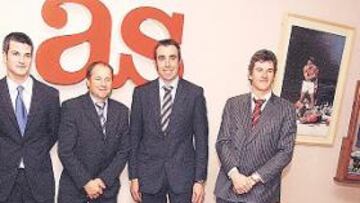 <b>NUEVOS ÉXITOS. </b>Cada visita a la Redacción de AS de los pilotos dakarianos del equipo Repsol coincide con sus triunfos en el desierto.