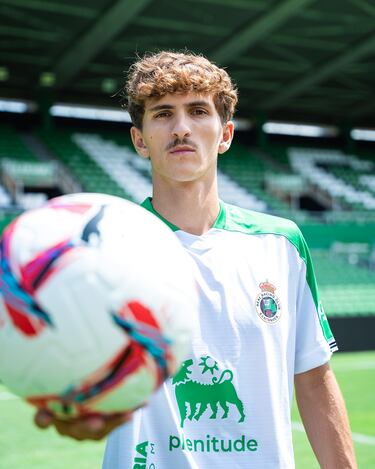 La ilusión recibe a la obligación