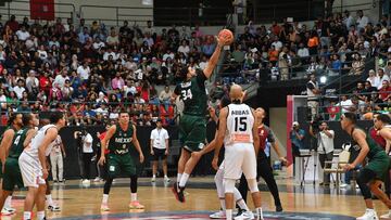 -  Josh Ibarra hizo 26 puntos en el último partido de preparación de México en Jordania.