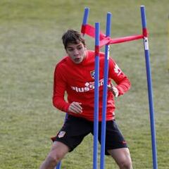 El Milán quiere a Oliver Torres para la próxima temporada