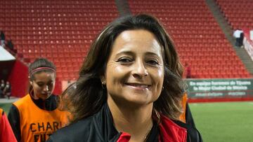 La entrenadora de las Xolas, fue corregida en plena conferencia al creer que su equipo había empatado a un gol contra las Águilas del América.