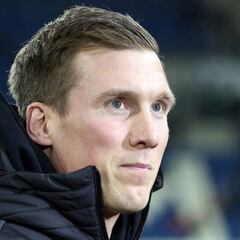 El Stuttgart de Alemania destituye al técnico Wolf