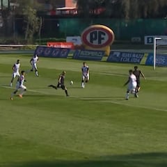 Suazo tiene 42 años, pero sus goles lo rejuvenecen una década: ¡qué joya!