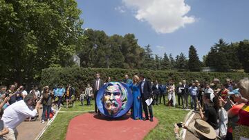 La inauguración de la estatua de Miguel de la Quadra-Salcedo