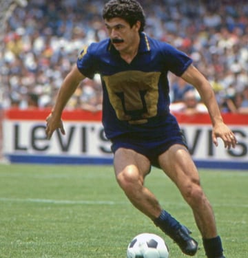 Más recordado por el 'Tucazo' en la final contra el América, Ferreti es un histórico de Pumas e incluso ganó el premio al mejor extremo en 1981 jugando con los auriazules.