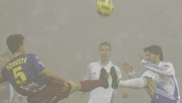 <strong>TRIUNFO BAJO LA NIEBLA.</strong>