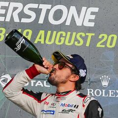 Alonso: "Ahora ya estoy al cien por cien pilotando este coche"