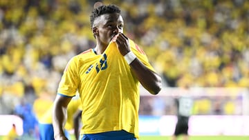 Colombia's winger #18 Johan Carbonero celebrates after scoring a goal during the international friendly football match between Colombia and New Zealand at Chase Stadium in Fort Lauderdale, Florida, on November 15, 2025. (Photo by Chandan Khanna / AFP)