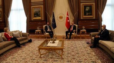 Qui¨¦n es Haji Abubaker Jeje Odongo: el pol¨ªtico que niega el saludo a Ursula Von der Leyen