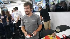 Alonso a McLaren: "Si me hacéis un buen regalo cumpliré aquí 37"