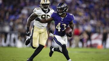 El cuerpo de running backs se hace más pequeño ya que el corredor Justice Hill sufrió una ruptura del tendón de Aquiles y se perderá todo el año.
