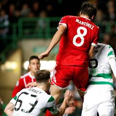 Javi Martínez le salva los muebles al Bayern en Glasgow