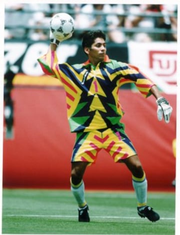 El estrafalario mexicano Jorge Campos.