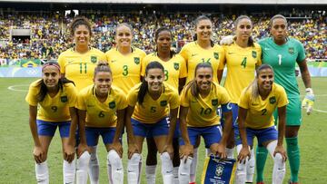 Un día histórico para el fútbol, ya que en la Selección de Brasil se tomó la determinación que la rama femenina gane lo mismo que la varonil.