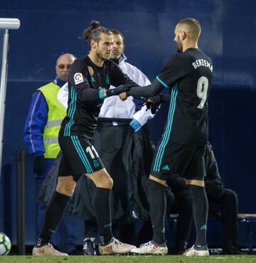 Cambio de Benzema por Gareth Bale 