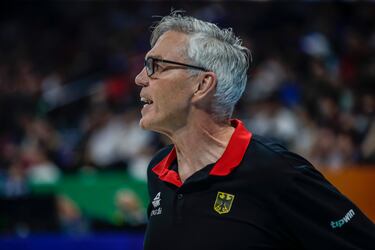 Gordie Herbert entrenador de la Selección de Alemania.